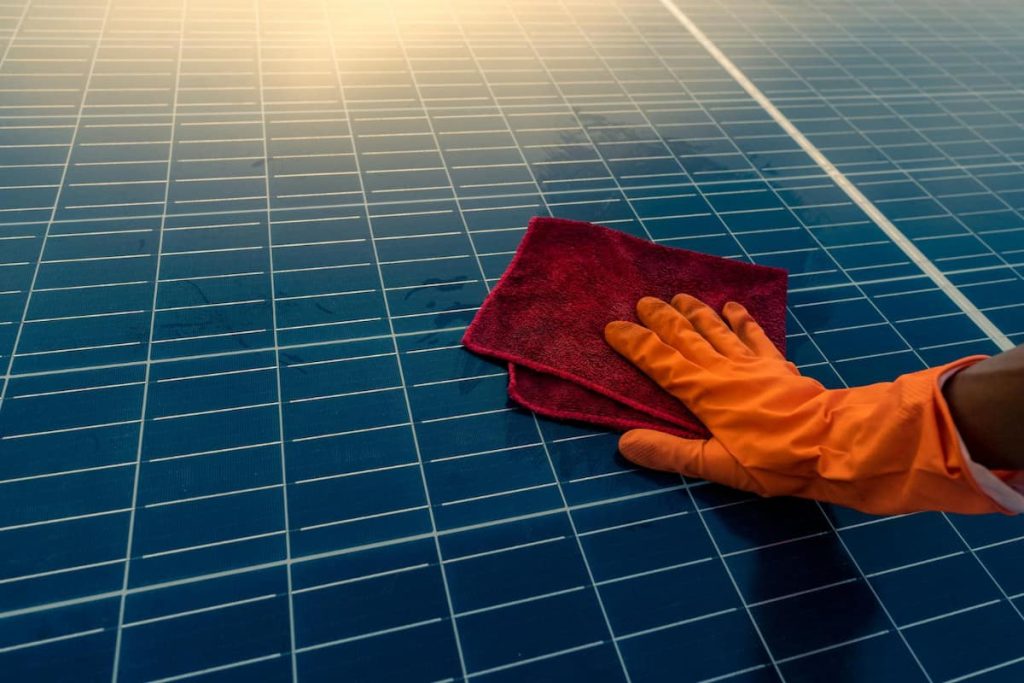 découvrez l'entretien essentiel des panneaux photovoltaïques bisol pour garantir leur performance optimale et prolonger leur durée de vie. nos conseils pratiques vous aideront à maximiser votre production d'énergie solaire tout en préservant l'efficacité de vos équipements.