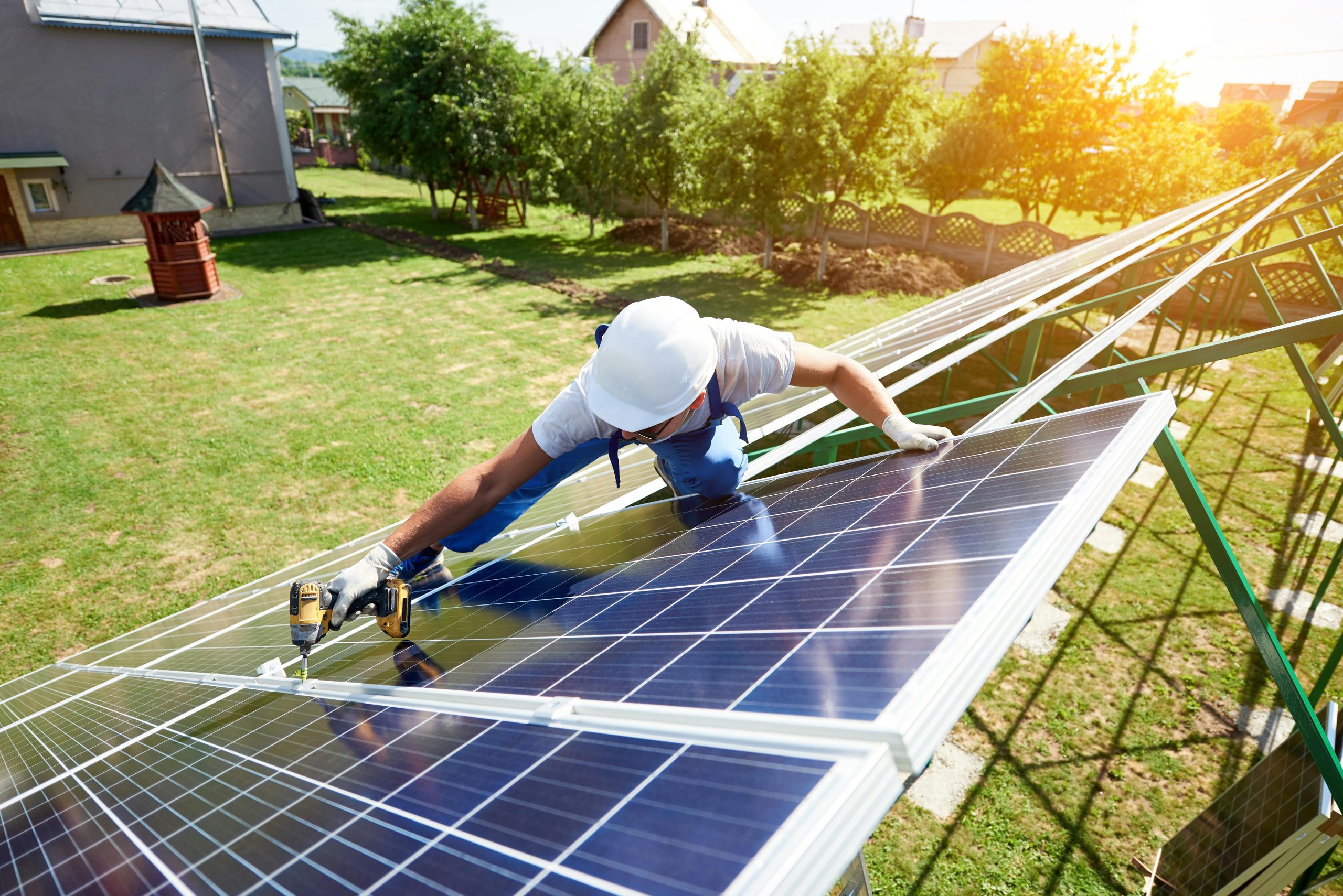 découvrez comment installer des panneaux photovoltaïques pour profiter d'une énergie renouvelable et réduire vos factures d'électricité. suivez notre guide pratique et bénéficiez des conseils d'experts pour optimiser votre installation.
