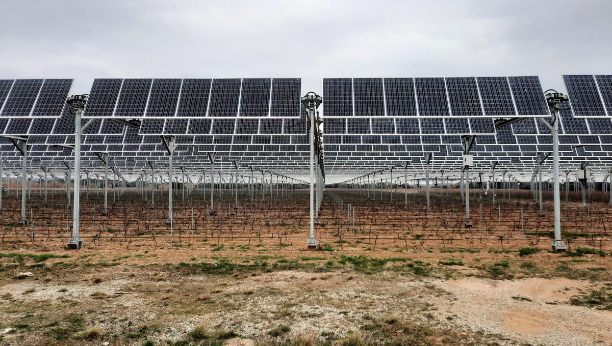 découvrez comment installer un panneau solaire en seulement 5 minutes ! suivez notre guide simplifié pour profiter des énergies renouvelables facilement et rapidement.