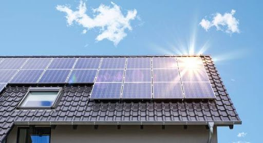 découvrez l'essentiel du photovoltaïque : des solutions énergétiques durables, des avantages écologiques, et des technologies innovantes pour transformer la lumière solaire en électricité efficace. informez-vous sur l'installation, les coûts et les bénéfices d'une énergie renouvelable accessible.