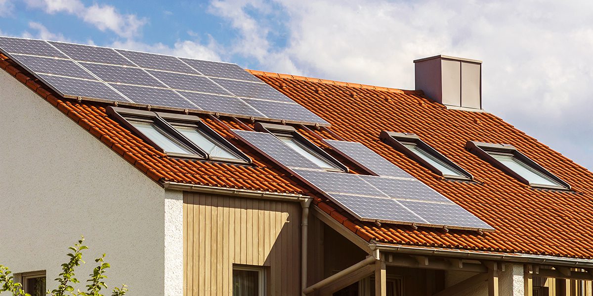 dé découvrez comment investir dans des panneaux solaires peut transformer votre consommation d'énergie, réduire vos factures et contribuer à un avenir durable. explorez les avantages financiers et environnementaux de cette énergie renouvelable.