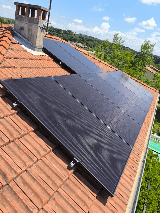 découvrez les prix des panneaux solaires pour une surface de 100m2. comparez les offres, les avantages économiques et environnementaux, et trouvez la solution idéale pour optimiser votre consommation d'énergie.