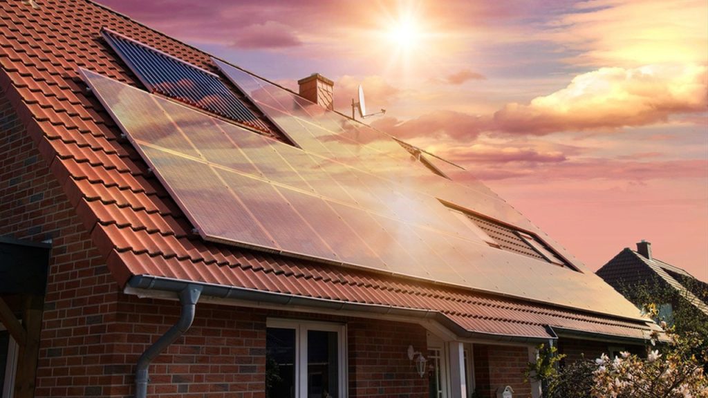 découvrez les différences entre les panneaux photovoltaïques et les panneaux thermiques. apprenez comment chacun fonctionne, leurs applications, avantages et inconvénients pour optimiser votre consommation d'énergie et réduire votre empreinte carbone.