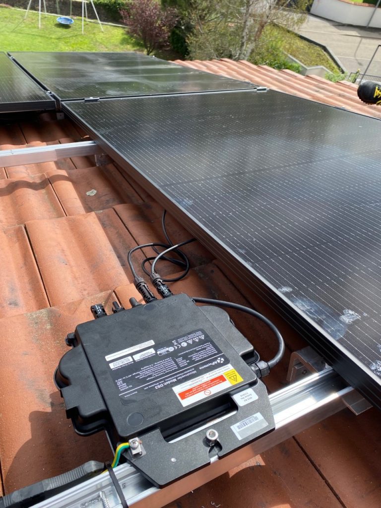 découvrez comment installer facilement des panneaux solaires sunpower chez vous. suivez nos conseils d'experts pour maximiser votre production d'énergie et profiter des avantages du solaire tout en réduisant votre empreinte carbone.