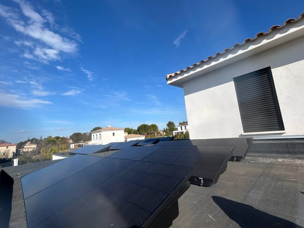 découvrez l'installation des panneaux sunpower, une solution énergétique durable et efficace. optimisez votre consommation d'énergie grâce à des panneaux solaires de haute performance, conçus pour maximiser votre production d'électricité tout en réduisant votre impact environnemental.