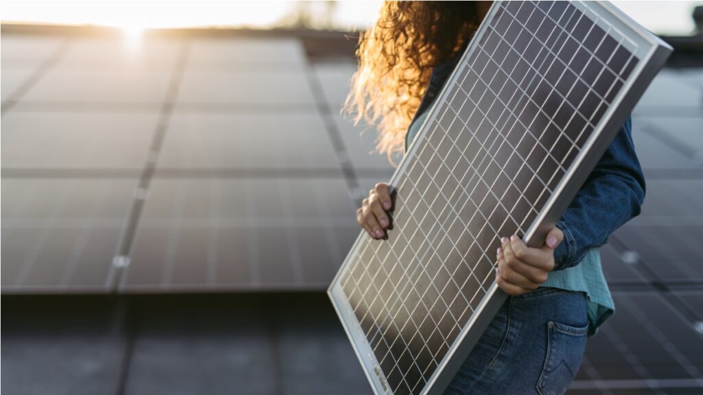 découvrez les dernières tendances esthétiques en matière de panneaux photovoltaïques. explorez les innovations design qui allient efficacité énergétique et intégration harmonieuse dans votre environnement, pour une transition énergétique à la fois moderne et respectueuse de l'esthétique de votre habitat.