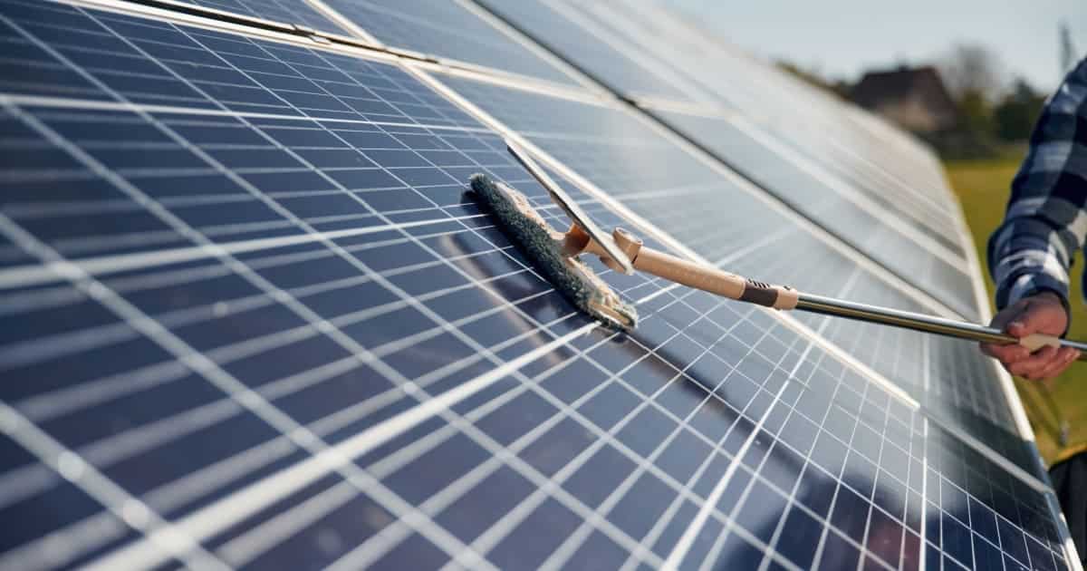découvrez tout sur les coûts des panneaux photovoltaïques : analyse des prix d'installation, des économies d'énergie et des subventions disponibles pour vous aider à investir dans une énergie renouvelable avantageuse.