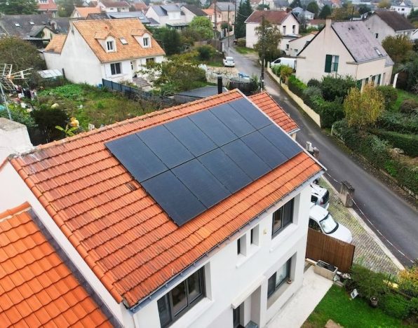 découvrez notre guide complet sur les tarifs des panneaux photovoltaïques. informez-vous sur les coûts d'installation, les subventions disponibles et les économies d'énergie que vous pouvez réaliser grâce à l'énergie solaire. transformez votre maison en producteur d'énergie propre et durable!