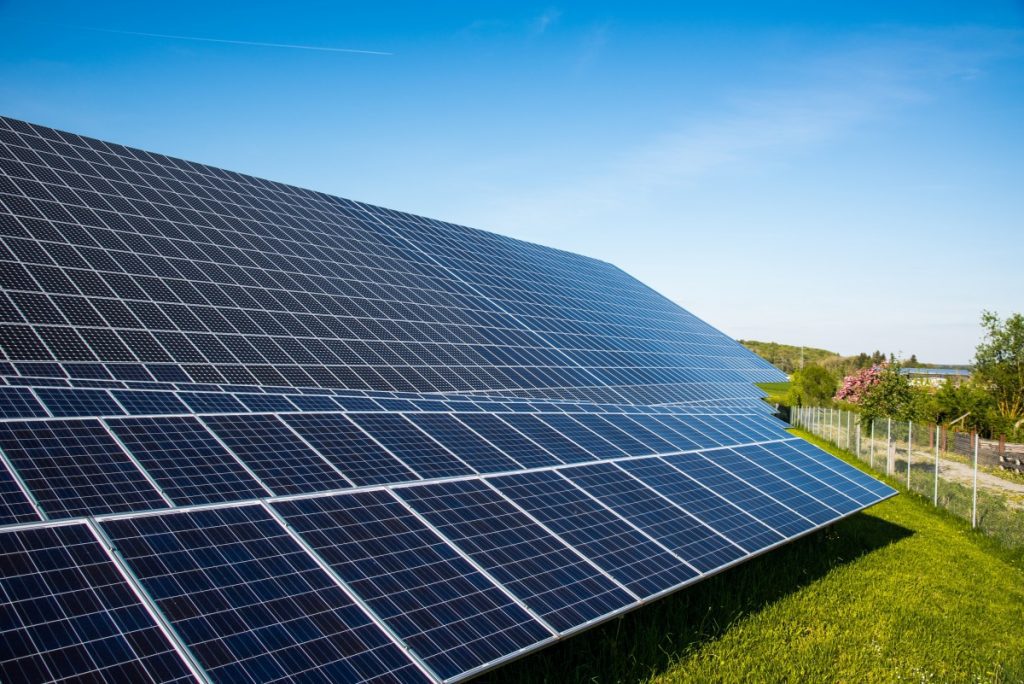 découvrez les nombreux avantages des panneaux photovoltaïques : économies d'énergie, réduction de l'empreinte carbone, valorisation de votre propriété et autonomie énergétique. optez pour une solution durable et économique tout en contribuant à la transition énergétique.