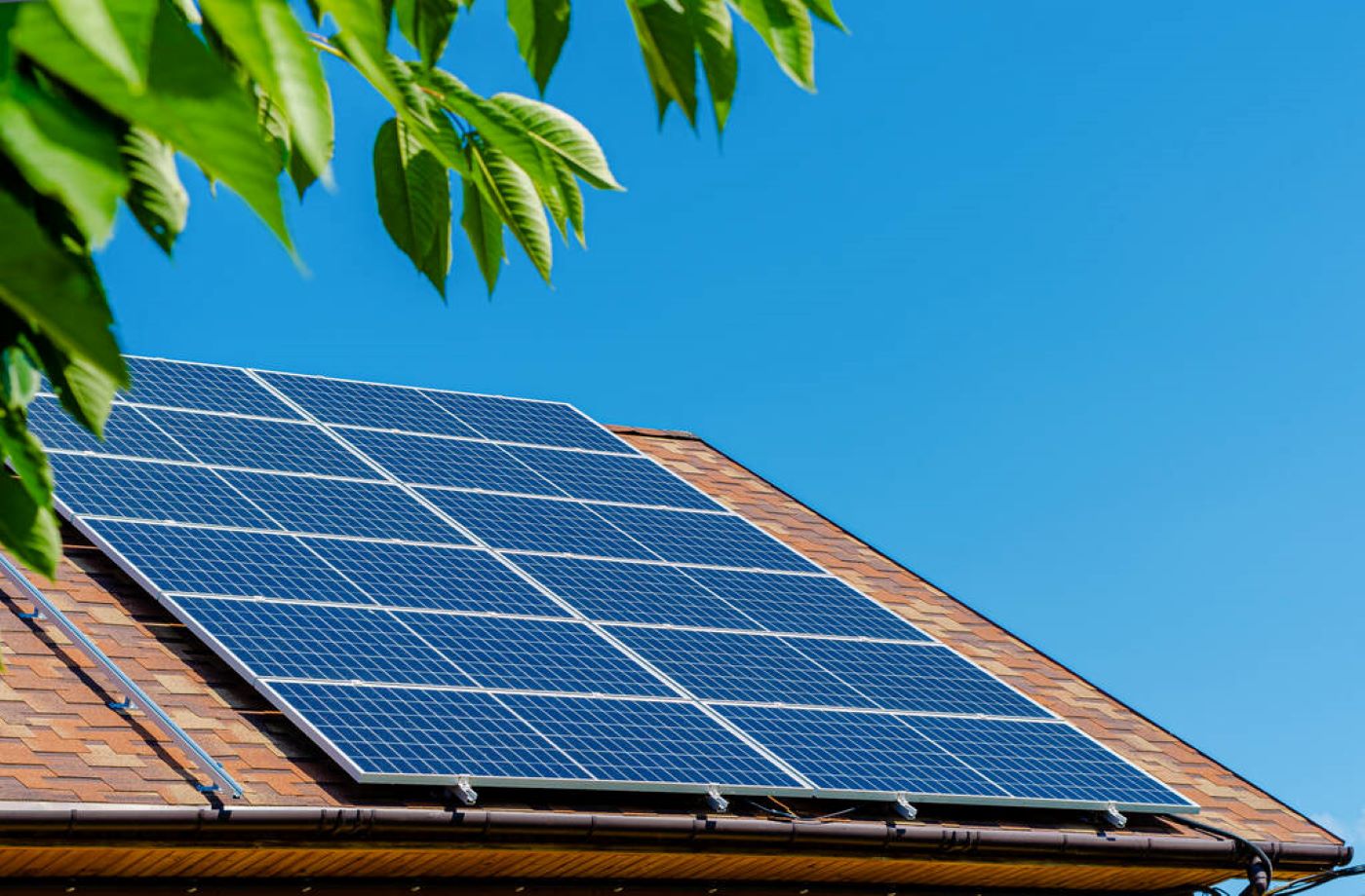 découvrez les nombreux avantages des panneaux solaires : économies sur vos factures d'électricité, respect de l'environnement, valorisation de votre patrimoine et autonomie énergétique. optez pour une solution durable et rentable pour un avenir plus vert.