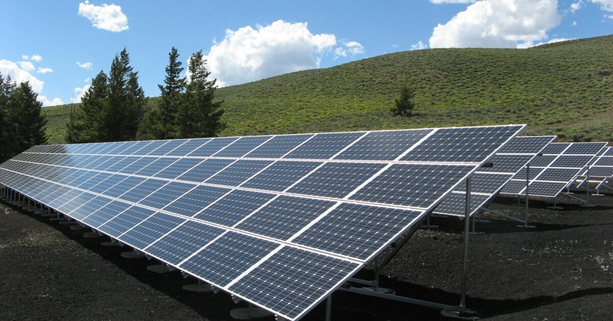 découvrez l'avenir des panneaux photovoltaïques : innovations, tendances et impacts sur la transition énergétique. informez-vous sur les technologies émergentes et leur potentiel pour un monde plus durable.