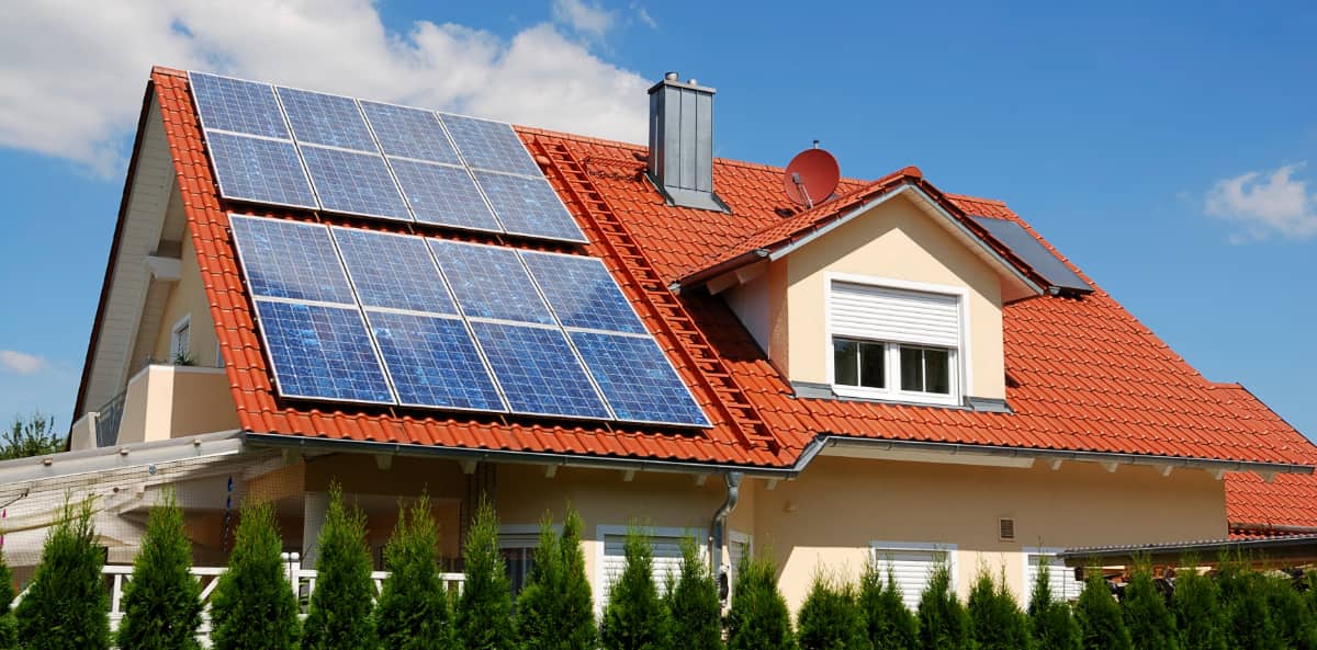 découvrez comment choisir les panneaux photovoltaïques adaptés à vos besoins énergétiques. comparez les types, les rendements et les coûts pour optimiser votre installation solaire et réduire votre empreinte carbone.