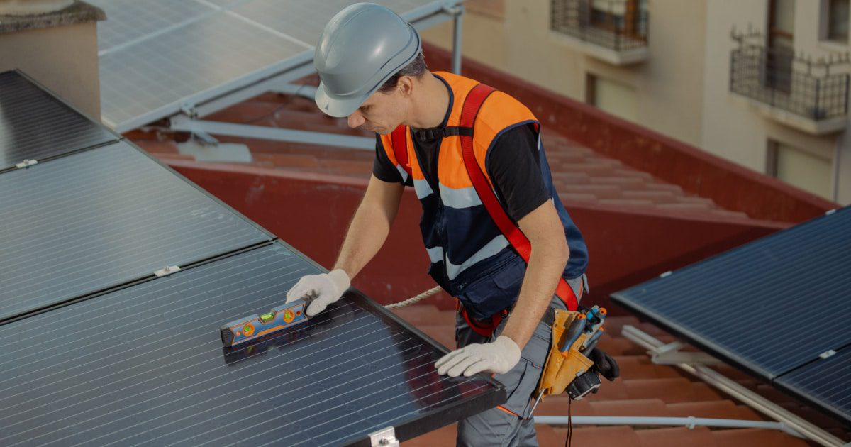 découvrez comment choisir les meilleurs panneaux photovoltaïques pour votre installation solaire. nos conseils vous guideront dans la sélection de solutions efficaces et adaptées à vos besoins énergétiques.