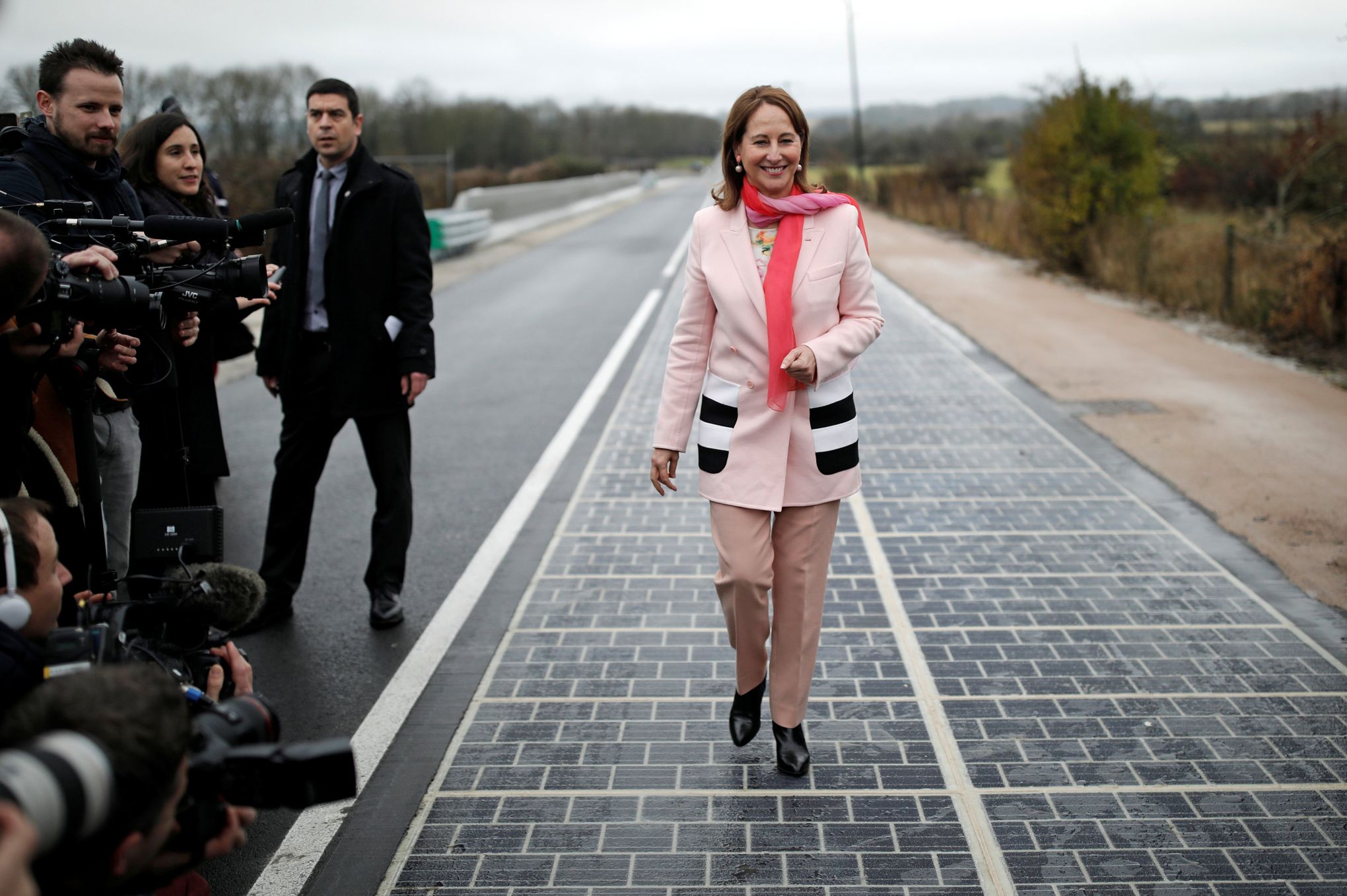 découvrez notre comparatif complet des solutions wattway, un guide essentiel pour comprendre les avantages et inconvénients de cette technologie solaire innovante. trouvez les informations nécessaires pour choisir la meilleure option pour vos besoins énergétiques.