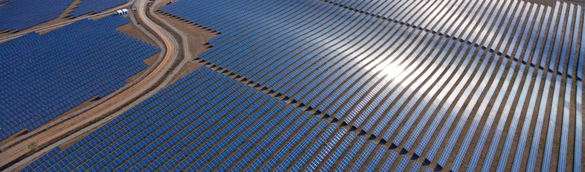 découvrez l'impact de la consommation des matériaux dans la fabrication des panneaux photovoltaïques. analysez les enjeux écologiques, économiques et durables liés à la production et à l'utilisation de ces technologies solaires pour une énergie renouvelable efficace.