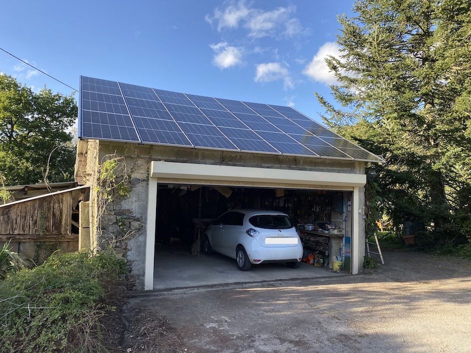 découvrez tout ce qu'il faut savoir sur le coût des systèmes photovoltaïques en autoconsommation. cette meta description vous guide à travers les investissements initiaux, les économies d'énergie et les avantages écologiques liés à l'utilisation de l'énergie solaire.