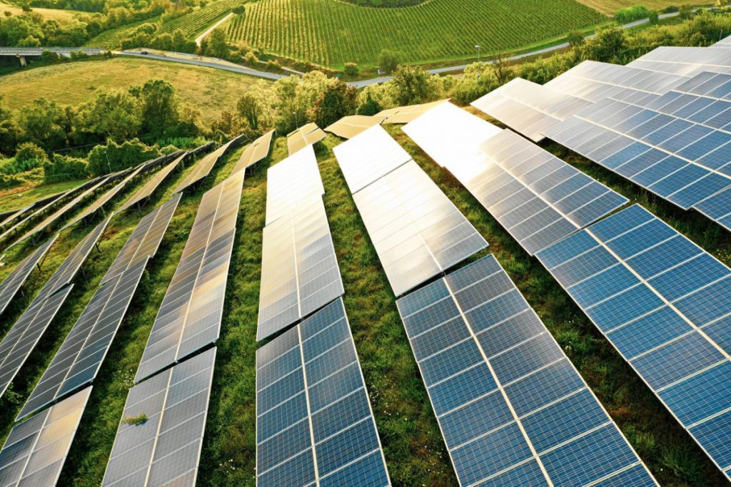 découvrez la durée de vie des panneaux photovoltaïques et apprenez comment maximiser leur performance et leur longévité. informez-vous sur les facteurs influençant leur durabilité et les meilleures pratiques pour optimiser votre investissement énergétique.