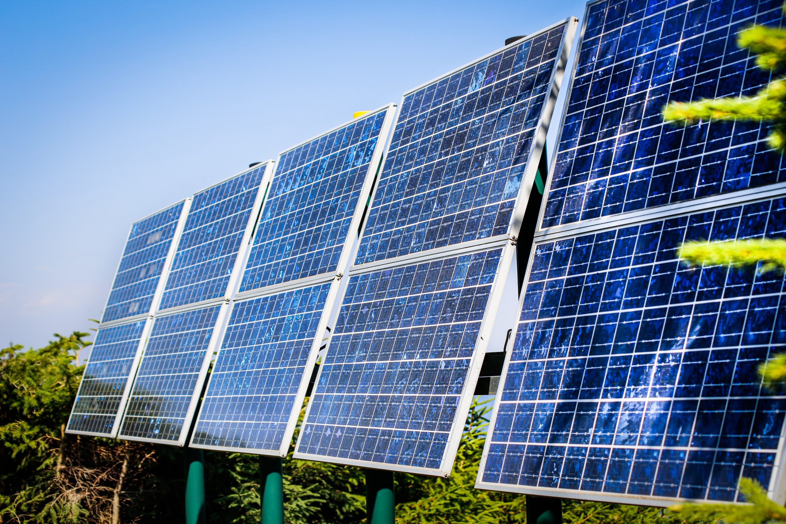 découvrez les avantages de l'énergie solaire pour un avenir durable. explorez comment cette source d'énergie renouvelable peut réduire vos factures d'électricité et contribuer à la protection de l'environnement.