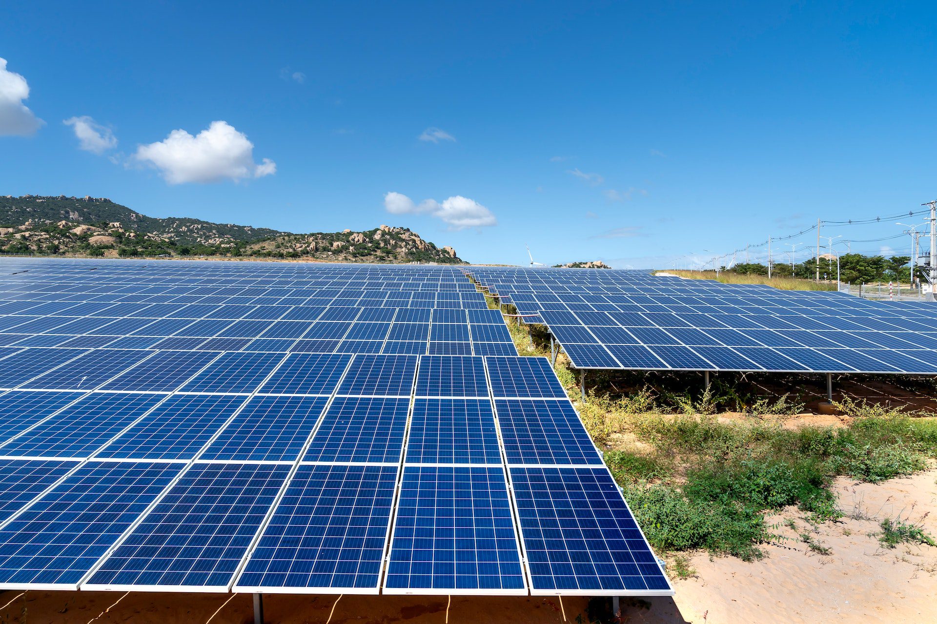 découvrez notre projet solaire innovant axé sur l'ensoleillement optimal pour maximiser la production d'énergie verte. rejoignez-nous dans notre démarche pour un avenir durable en exploitant la puissance du soleil.