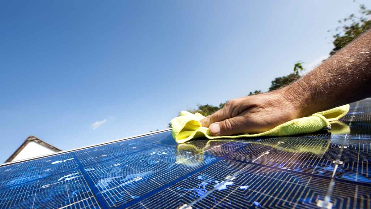 découvrez l'importance de l'entretien des panneaux photovoltaïques pour optimiser leur performance et prolonger leur durée de vie. nos conseils pratiques vous aideront à maintenir votre installation en parfait état pour bénéficier pleinement de l'énergie solaire.