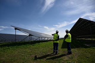découvrez l'impact et les implications de la fermeture de photowatt, un acteur majeur de l'industrie solaire en france. informez-vous sur les conséquences économiques, les perspectives d'avenir pour les employés et le marché des énergies renouvelables.