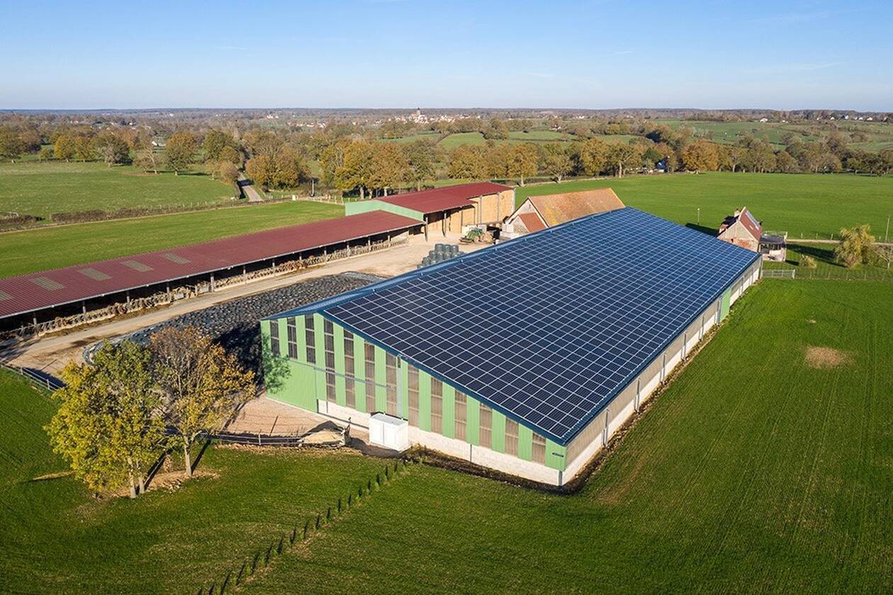 découvrez comment financer l'installation de panneaux photovoltaïques pour réduire vos factures d'énergie et contribuer à la protection de l'environnement. explorez les options de subventions, prêts, et aides disponibles pour rendre votre projet d'énergie solaire accessible et rentable.
