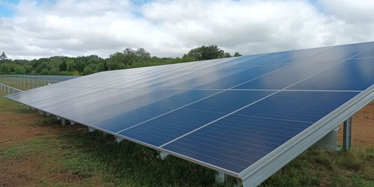 découvrez les options de financement pour l'installation de panneaux photovoltaïques. profitez d'aides financières, de subventions et de solutions de crédit adaptées pour optimiser votre transition énergétique tout en réduisant vos factures d'électricité.
