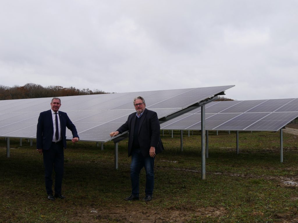 découvrez les options de financement photovoltaïque pour investir dans des solutions d'énergie solaire durables. profitez de subventions, de prêts et d'aides pour rendre votre projet photovoltaïque accessible et rentable, tout en contribuant à la transition énergétique.