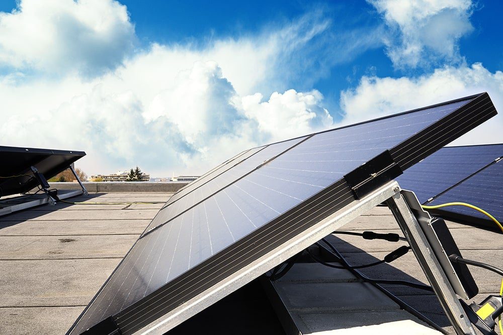 découvrez l'importance du fluide caloporteur dans le fonctionnement des panneaux photovoltaïques. optimisez la performance de votre installation solaire en comprenant comment ce fluide joue un rôle clé dans le transfert de chaleur et l'amélioration de l'efficacité énergétique.