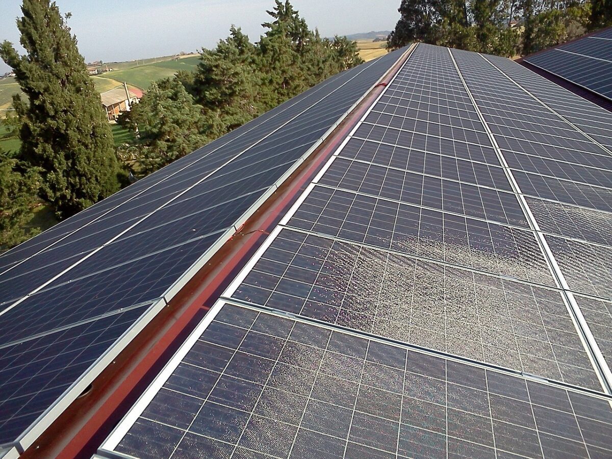 découvrez tout ce qu'il faut savoir sur la garantie décennale photovoltaïque, une protection essentielle pour vos installations solaires. assurez la durabilité et la sécurité de vos projets photovoltaïques avec des informations claires sur les droits, obligations et avantages de cette garantie.