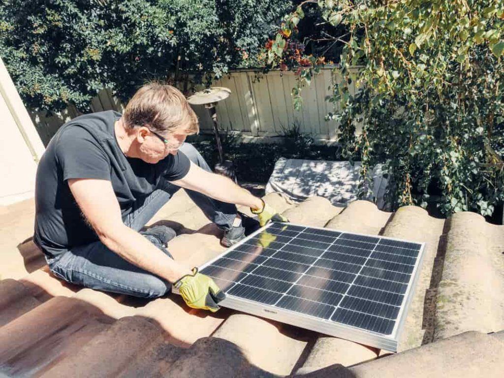 découvrez la garantie décennale photovoltaïque, une protection essentielle pour vos installations solaires. assurez la pérennité de vos panneaux photovoltaïques et bénéficiez d'une couverture fiable contre les défauts de construction pendant 10 ans.