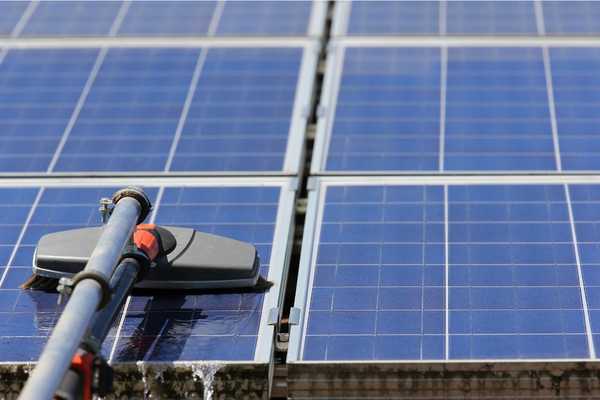 découvrez notre guide complet sur les panneaux solaires : apprenez comment fonctionnent les systèmes photovoltaïques, les avantages économiques et écologiques, ainsi que les conseils pour l'installation et l'entretien. transformez l'énergie solaire en économies pour votre foyer !