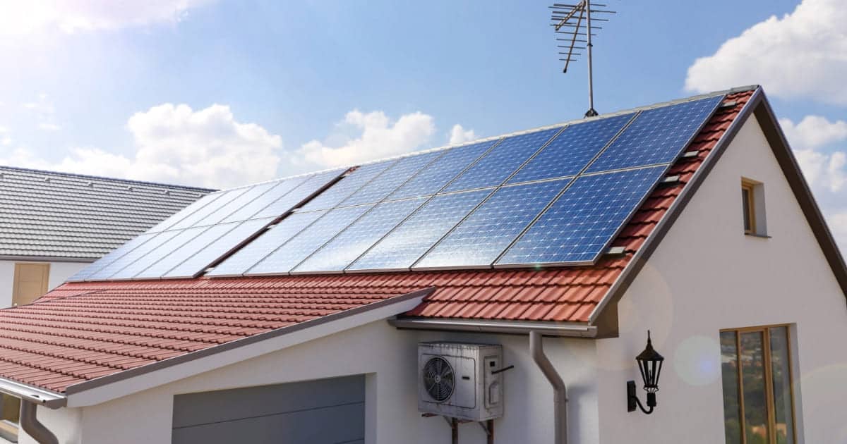 découvrez comment les avancées technologiques influencent les prix des panneaux solaires. cette analyse met en lumière les facteurs clés qui font évoluer les coûts et offrent des perspectives sur l'avenir du marché des énergies renouvelables.