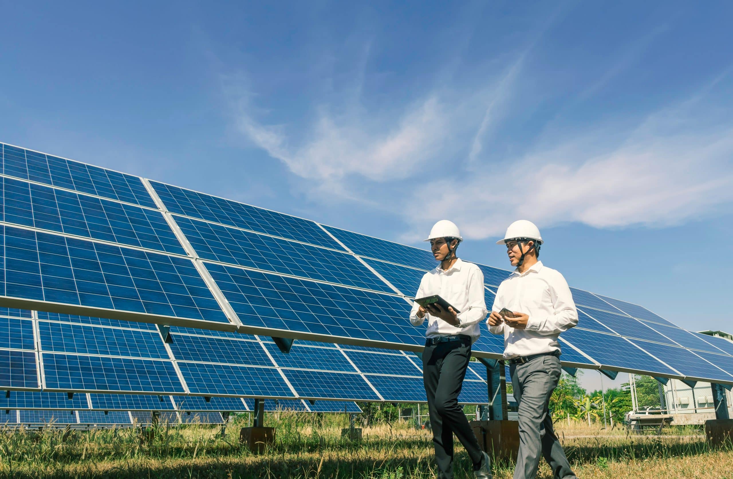 découvrez tout ce qu'il faut savoir sur les panneaux photovoltaïques : fonctionnement, avantages, installations et astuces pour optimiser votre production d'énergie solaire. informez-vous sur les dernières innovations et profitez d'un guide complet pour passer à l'énergie verte.
