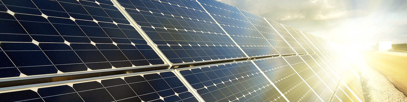 découvrez les dernières innovations en matière de panneaux photovoltaïques. explorez des technologies révolutionnaires qui améliorent l'efficacité énergétique et l'intégration des systèmes solaires dans divers environnements. restez à la pointe du développement durable grâce à ces avancées exceptionnelles.