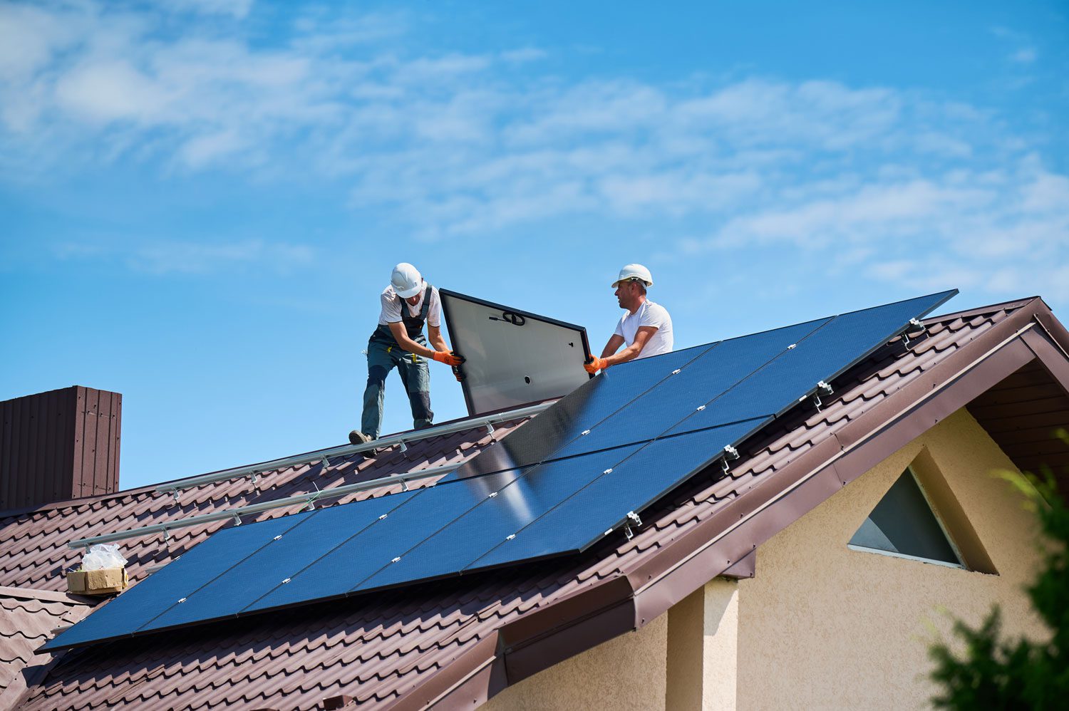 apprenez à installer vos panneaux solaires vous-même grâce à notre guide complet. découvrez les étapes essentielles, les outils nécessaires et les conseils d'experts pour optimiser votre installation et profiter d'une énergie verte à domicile.