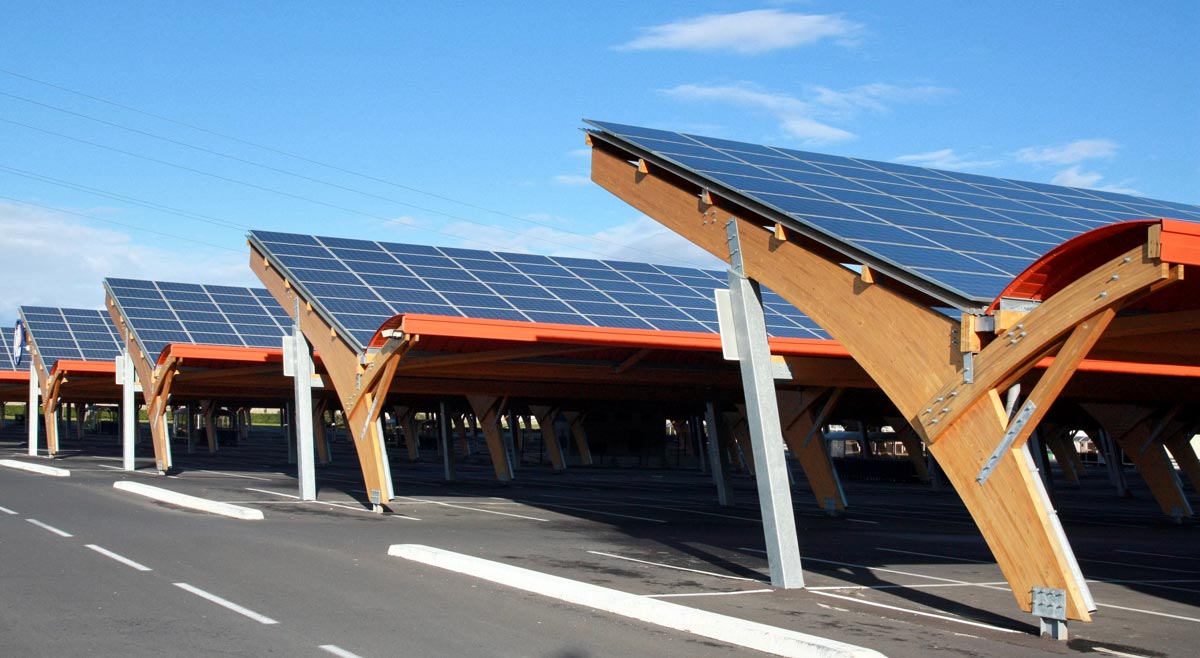 découvrez comment investir dans des panneaux photovoltaïques pour votre entreprise. explorez les avantages fiscaux, les économies d'énergie et l'impact positif sur l'environnement tout en augmentant la rentabilité de votre activité.