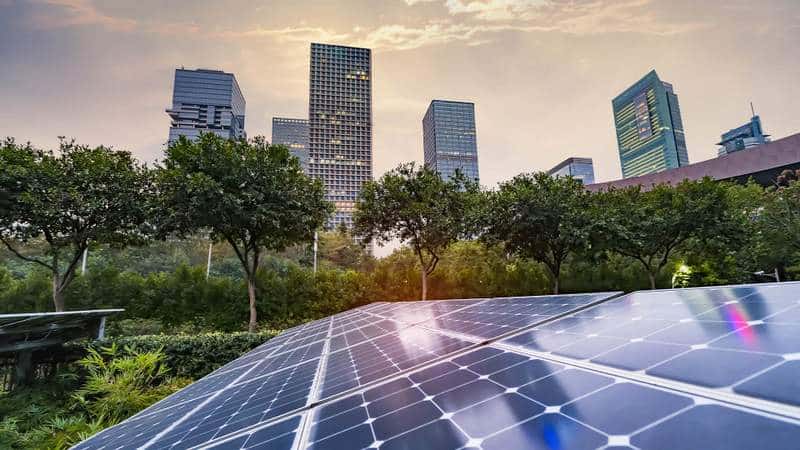 découvrez pourquoi investir dans les panneaux solaires est essentiel pour un avenir durable. apprenez les avantages économiques et environnementaux de cette énergie renouvelable qui transforme notre mode de consommation.