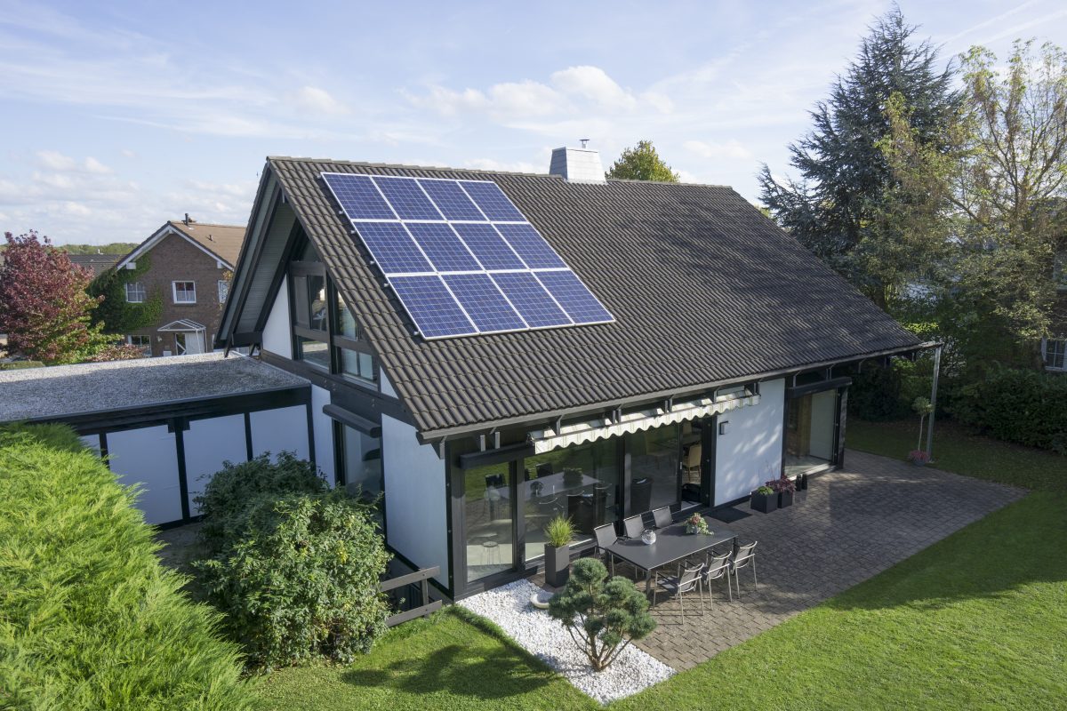 découvrez comment investir dans le photovoltaïque pour profiter d'une énergie renouvelable et durable. maximisez vos économies d'énergie et réduisez votre empreinte carbone grâce à des solutions adaptées à vos besoins. informez-vous sur les avantages financiers et environnementaux de cette technologie solaire.