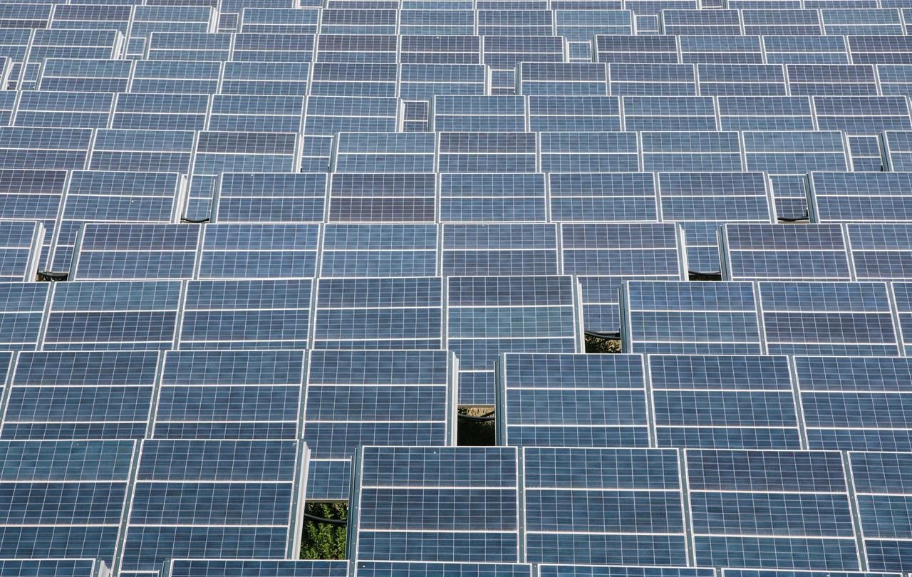 découvrez comment investir dans les panneaux photovoltaïques en île-de-france. profitez des aides financières, des conseils d'experts et des opportunités pour rentabiliser votre investissement tout en contribuant à la transition énergétique.