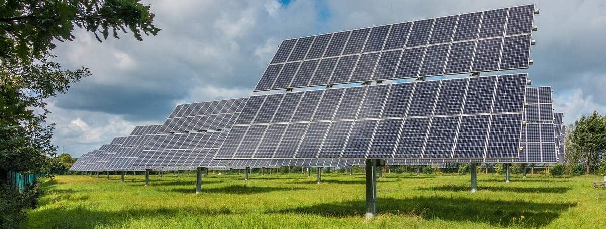 découvrez les avantages de l'investissement dans les panneaux solaires : économies sur vos factures d'électricité, valorisation de votre patrimoine et contribution à la protection de l'environnement. informez-vous dès aujourd'hui sur les solutions d'énergie renouvelable adaptées à vos besoins !
