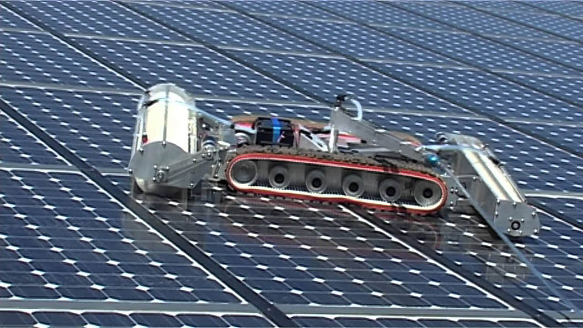 assurez la performance optimale de vos panneaux photovoltaïques avec notre service de maintenance spécialisé. profitez d'une production d'énergie maximale et prolongez la durée de vie de votre installation grâce à des contrôles réguliers et un entretien professionnel.