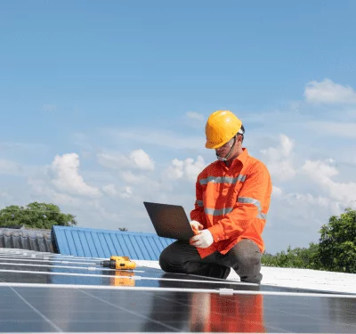 découvrez l'importance de la maintenance des panneaux photovoltaïques pour garantir leur efficacité et prolonger leur durée de vie. nos services professionnels assurent un suivi régulier et des interventions adaptées pour optimiser votre production d'énergie solaire.