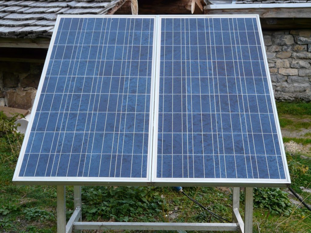 découvrez notre sélection des meilleurs panneaux photovoltaïques de 2023, adaptés à vos besoins en énergie renouvelable. comparez les performances, l'efficacité et les prix pour faire le choix idéal pour votre installation solaire.