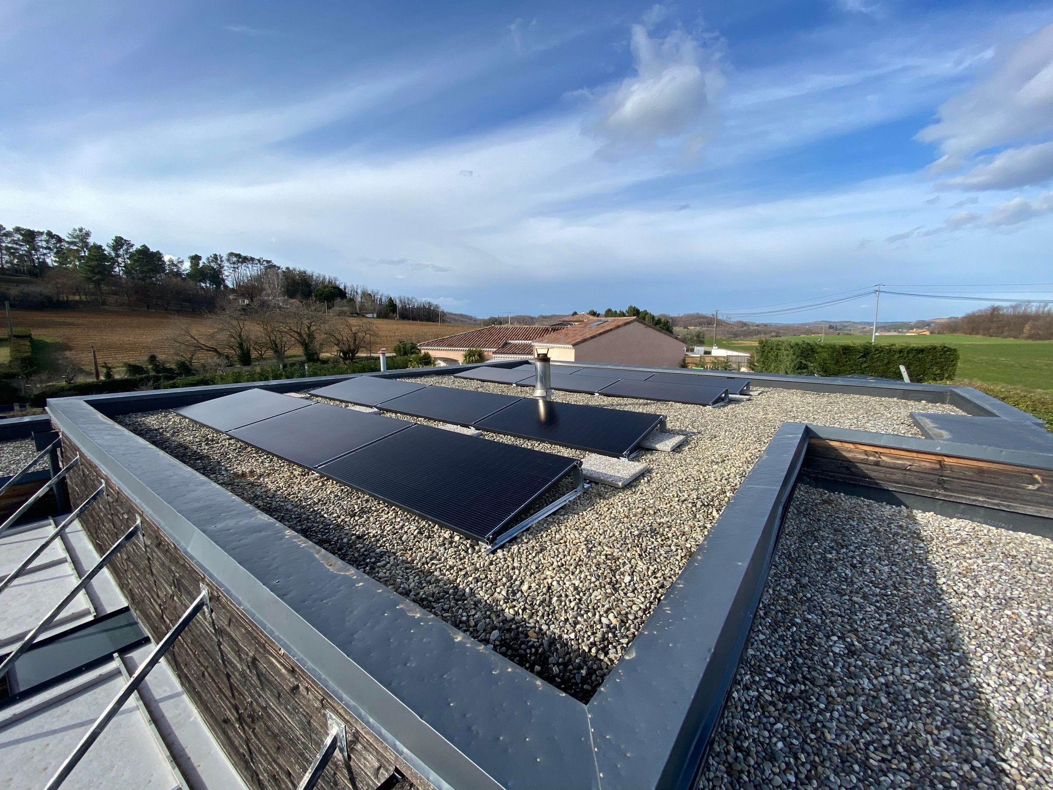 découvrez comment optimiser l'efficacité de vos panneaux photovoltaïques grâce à des techniques innovantes et des conseils pratiques. maximisez votre production d'énergie solaire et réduisez vos factures d'électricité avec nos solutions adaptées.