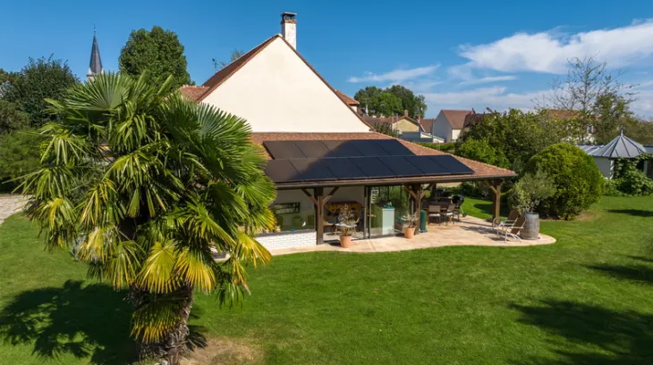 découvrez comment obtenir des panneaux photovoltaïques gratuits pour réduire votre facture d'électricité tout en contribuant à la protection de l'environnement. profitez d'offres et de subventions pour installer des équipements solaires chez vous.