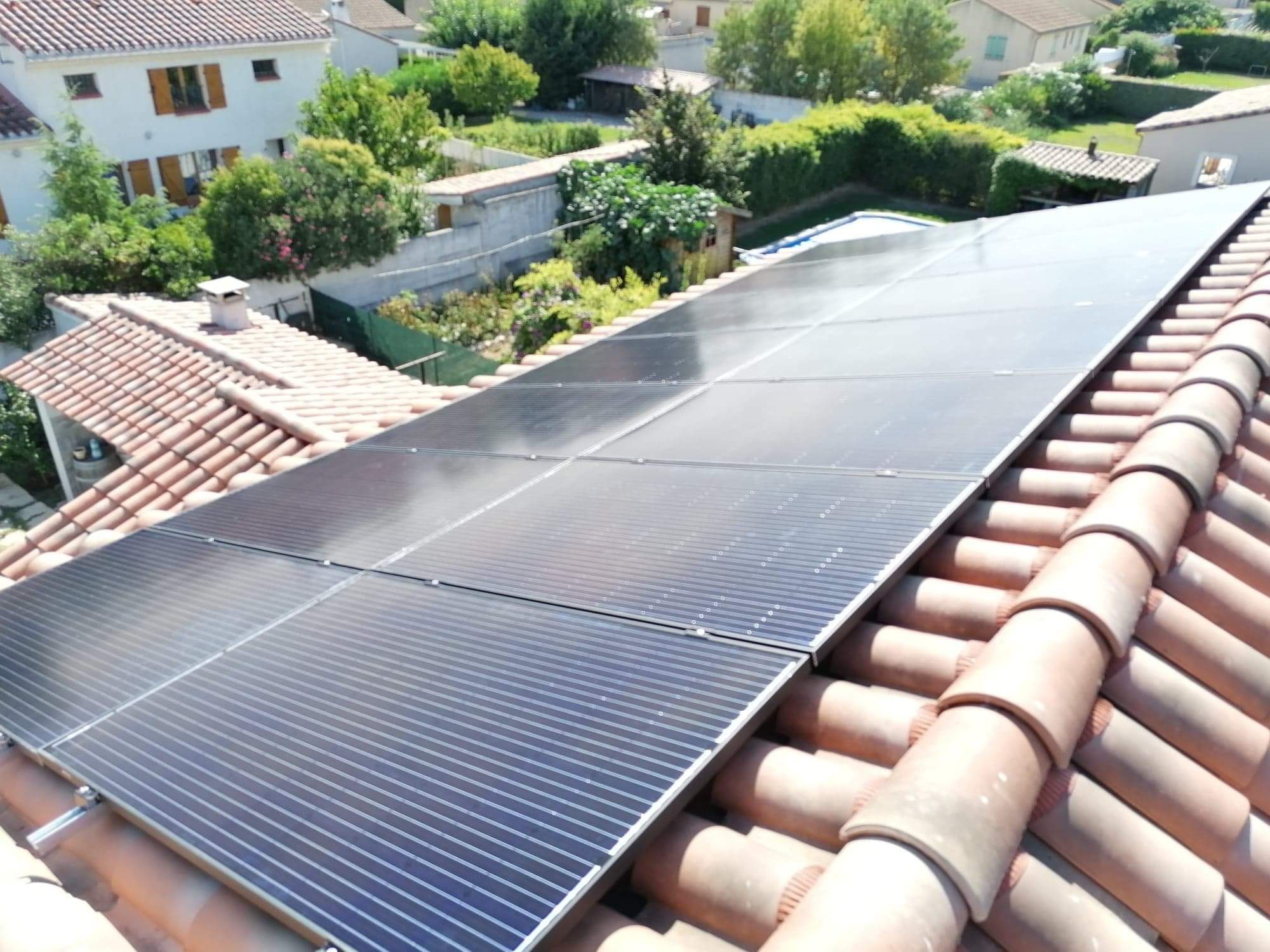 découvrez les solutions de panneaux solaires à narbonne pour un mode de vie énergétique durable. profitez d'une installation professionnelle, d'économies sur vos factures d'électricité et d'une réduction de votre empreinte carbone. optez pour l'énergie renouvelable dès aujourd'hui !
