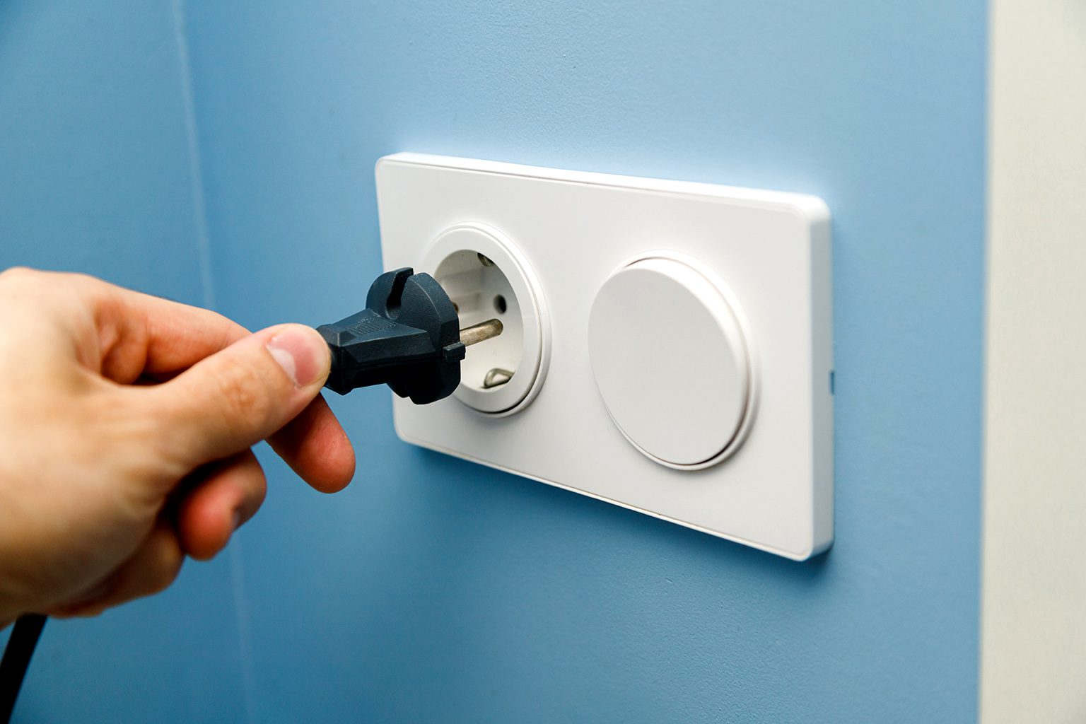 découvrez le panneau solaire sur prise, une solution pratique et écologique pour produire votre propre électricité. facile à installer, il vous permet de profiter de l'énergie solaire directement chez vous, tout en réduisant votre facture d'électricité et votre empreinte carbone. optez pour une énergie renouvelable et économique dès aujourd'hui !
