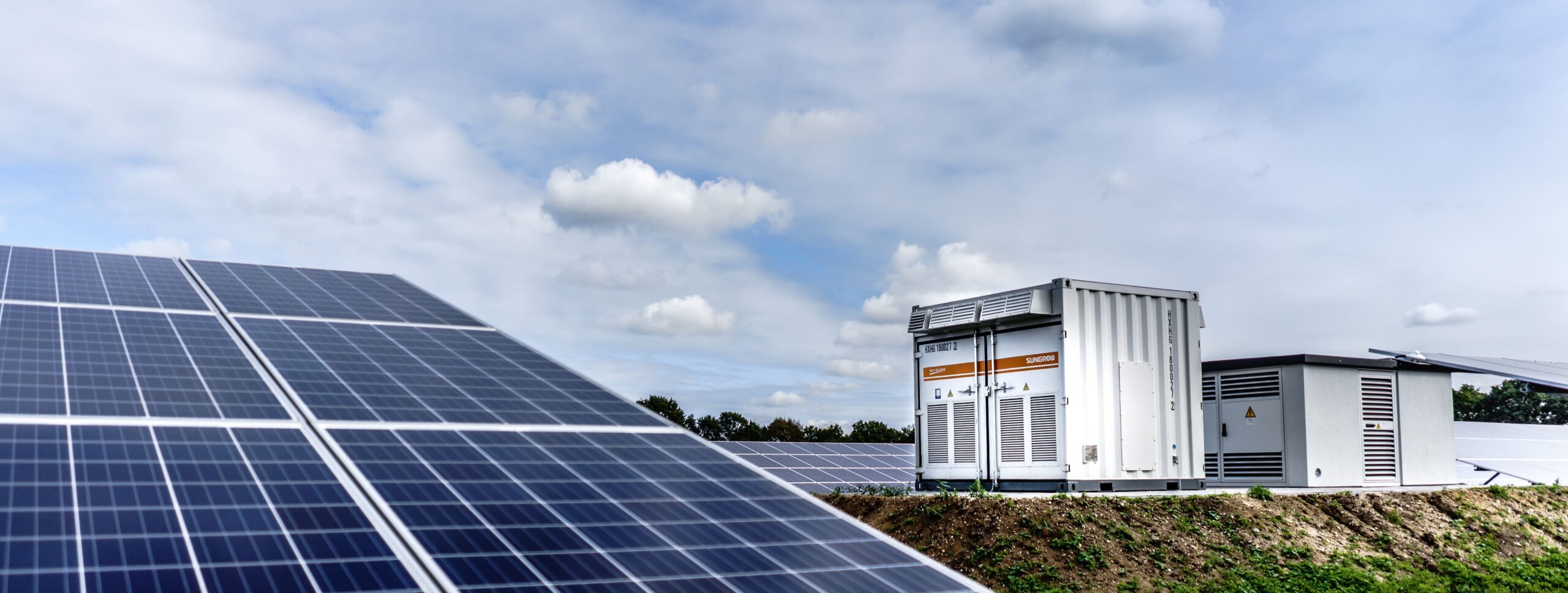 découvrez comment les panneaux photovoltaïques peuvent transformer votre consommation d'énergie et optimiser vos dépenses. explorez les avantages des systèmes solaires pour une utilisation énergétique efficace et durable.