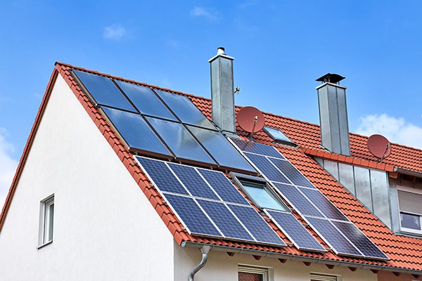 découvrez comment les panneaux photovoltaïques jouent un rôle clé dans la transition énergétique. explorez les avantages de l'énergie solaire pour réduire les émissions de co2, optimiser votre consommation d'énergie et contribuer à un avenir durable.